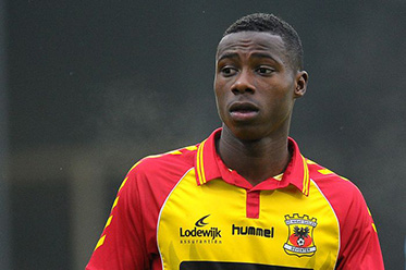 Quincy Promes verbaasd GAE FC Twente